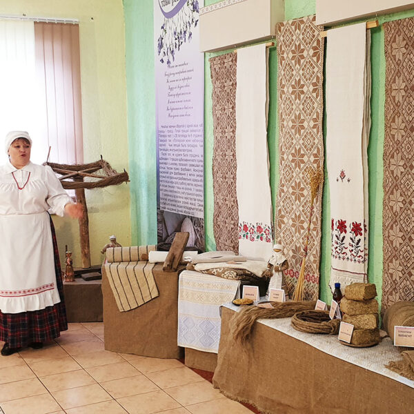 Творческая мастерская льна «Калі да лёну з паклонам – добра аддзячыць лён»