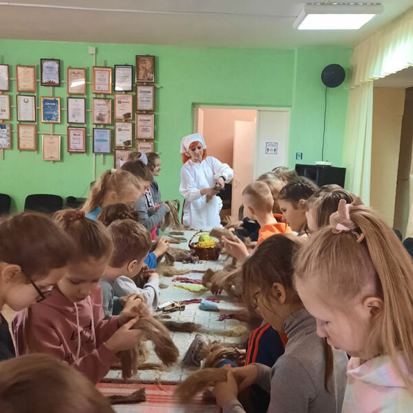 Творческая мастерская льна «Калі да лёну з паклонам – добра аддзячыць лён»