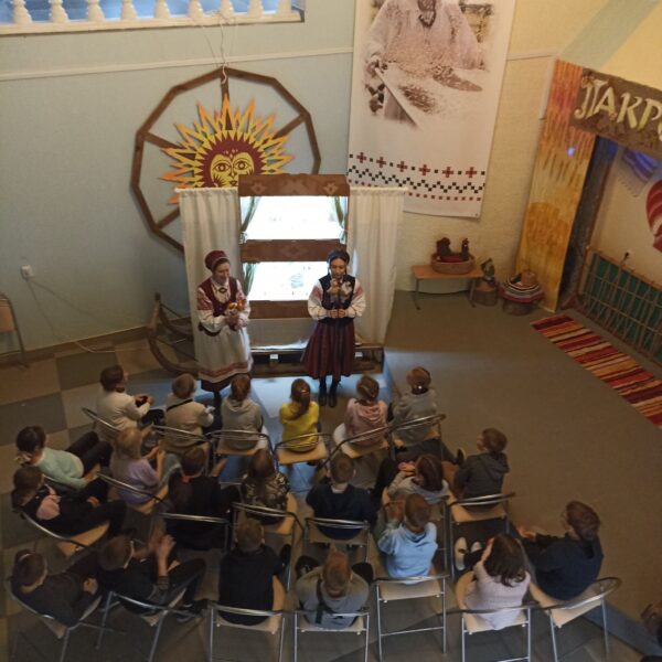 Народный любительский кукольный театр “Батлейка”.