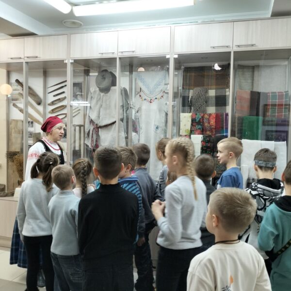 Выставка-презентация "Скарбы Лідскага краю".